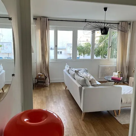 דירה Charmant Appartement Clermont קלרמונט-פרנד